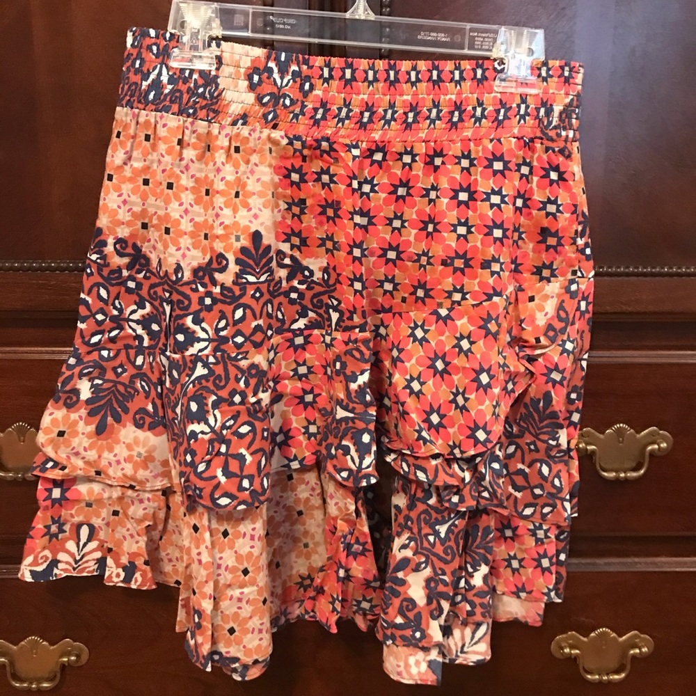 Cabi skirt
